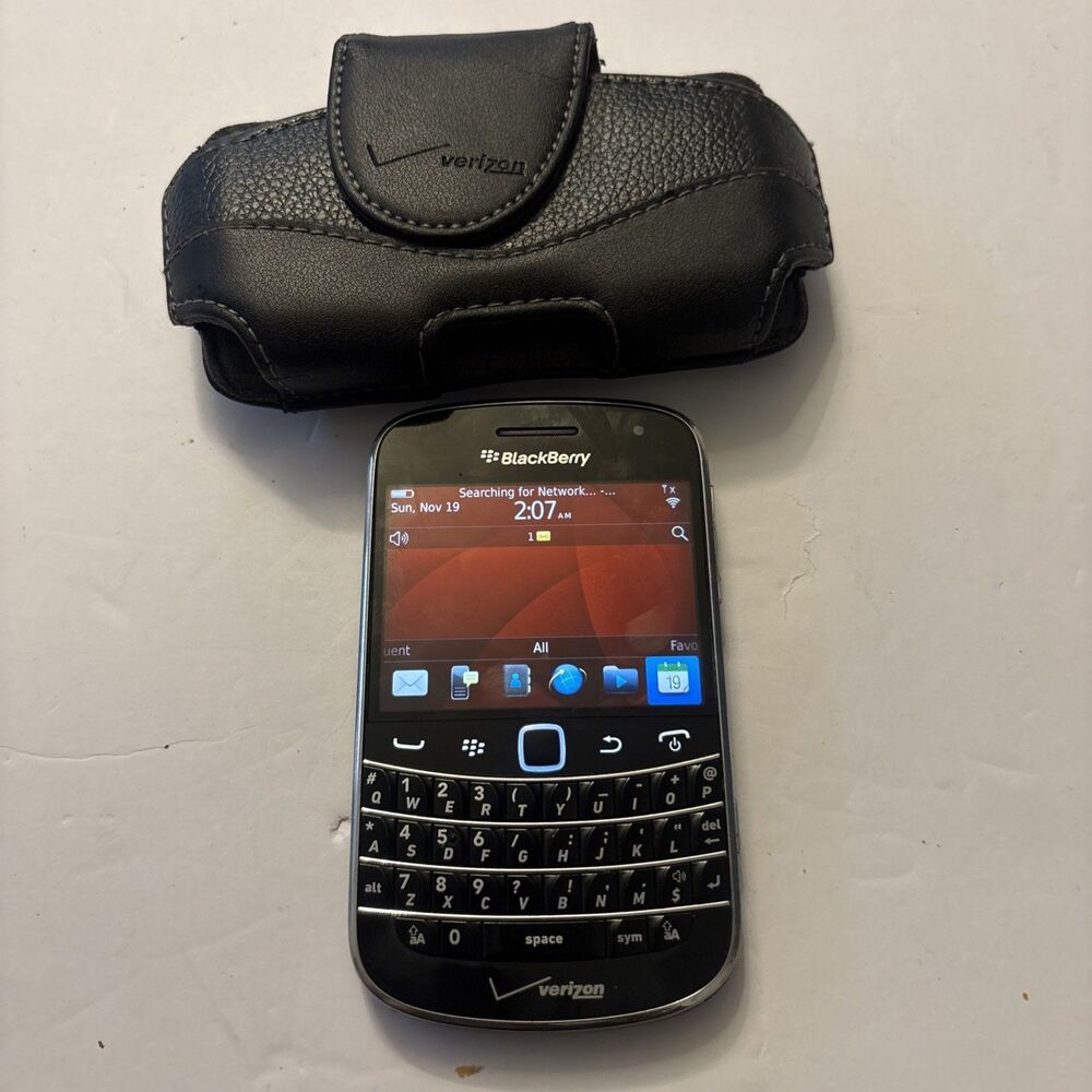 BlackBerry Bold 9930 vintage Verizon cell phone Black Model # RDU71CW Tested